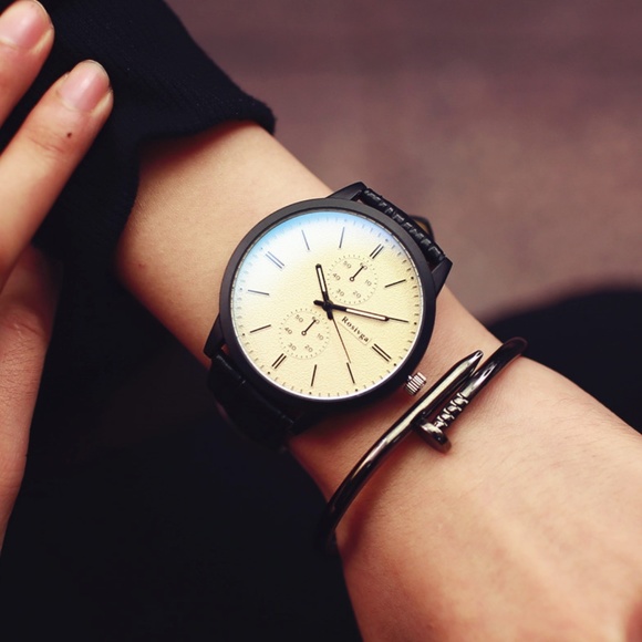 ⌚️NEW⌚️ Unisex Casual Leather Strap Quartz Watch - Picture 4 of 5